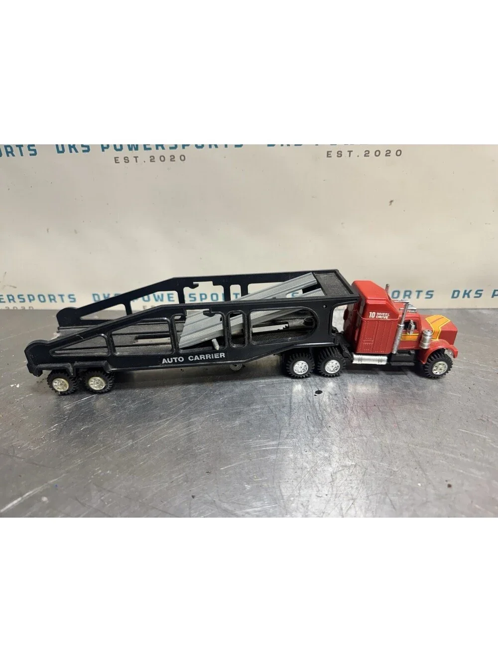 Vintage 1982 Soma 10 Wheel Drive Auto Carrier